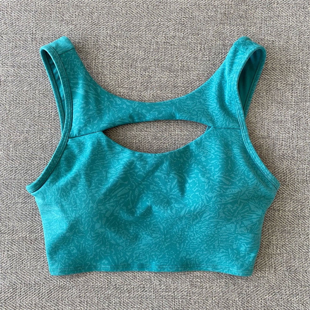 Lululemon Everlux Cut Out Train Bra Crop Top
